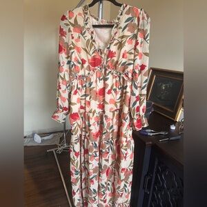 Floral Maxi Dress!